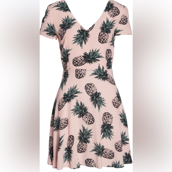BB Dakota by Steve Madden Pineapple Print Tie Back Fit & Flare Dress - Picture 5 of 9